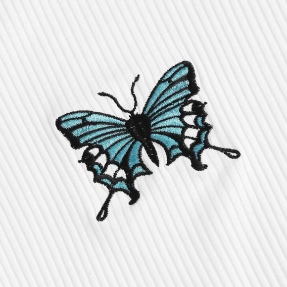 White butterfly crop top - Picture 4 of 5